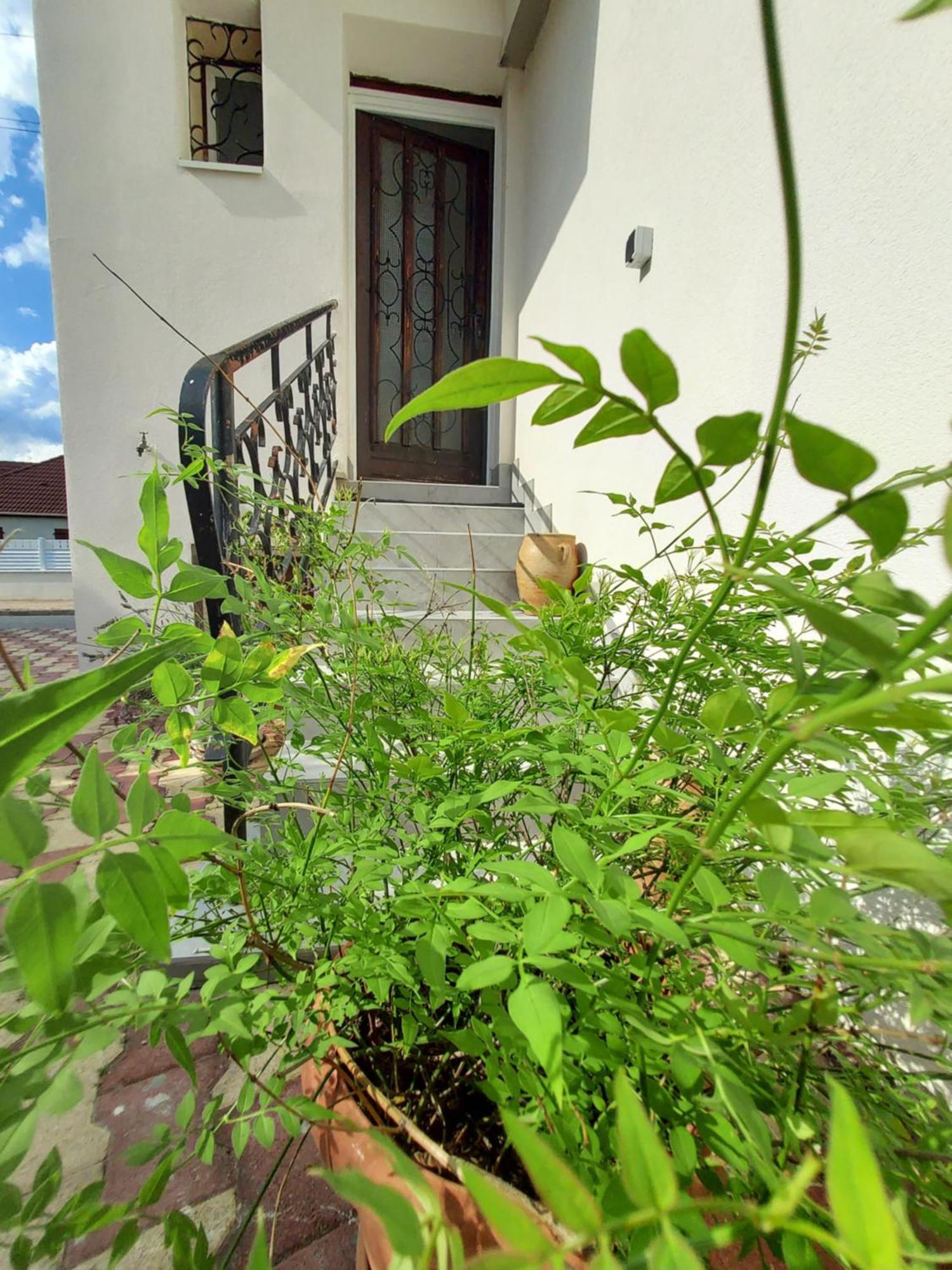 Appartement Meuble Avec Deux Chambres Moulins  Exterior photo